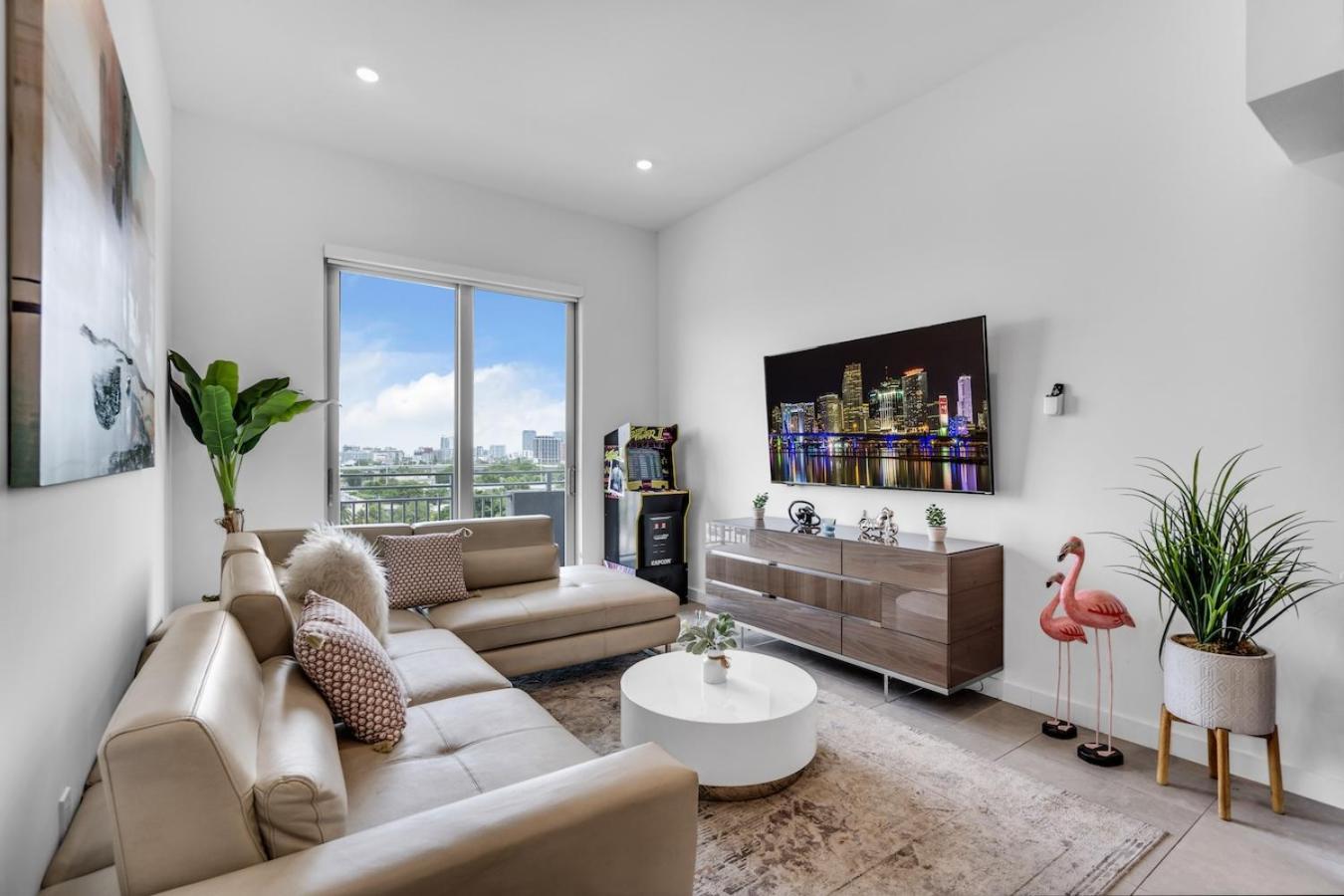 Urban Escape 3 Bed Unit Near Brickell And Wynwood Appartement Miami Buitenkant foto