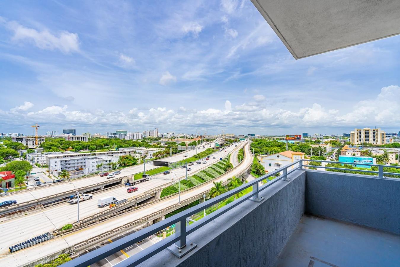 Urban Escape 3 Bed Unit Near Brickell And Wynwood Appartement Miami Buitenkant foto